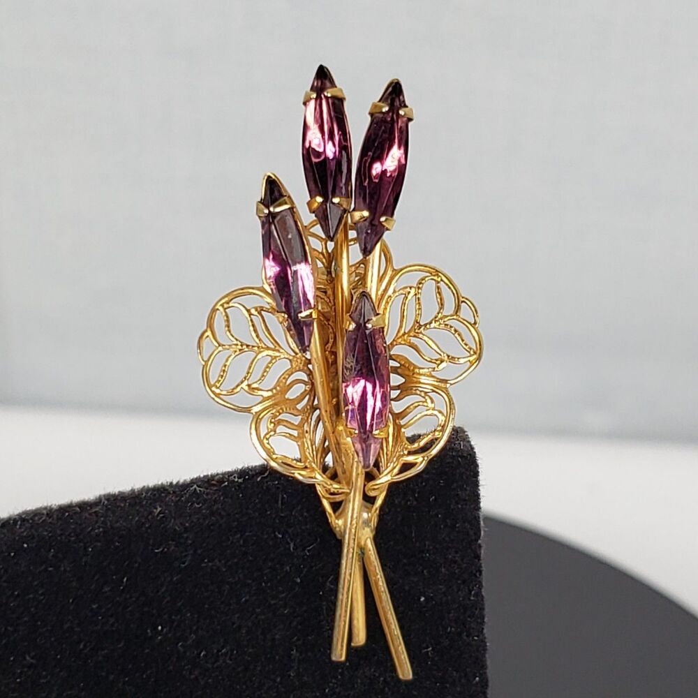 Vintage Gold Tone Purple Glass Rhinestones Calla Lily Flower Filigree Brooch